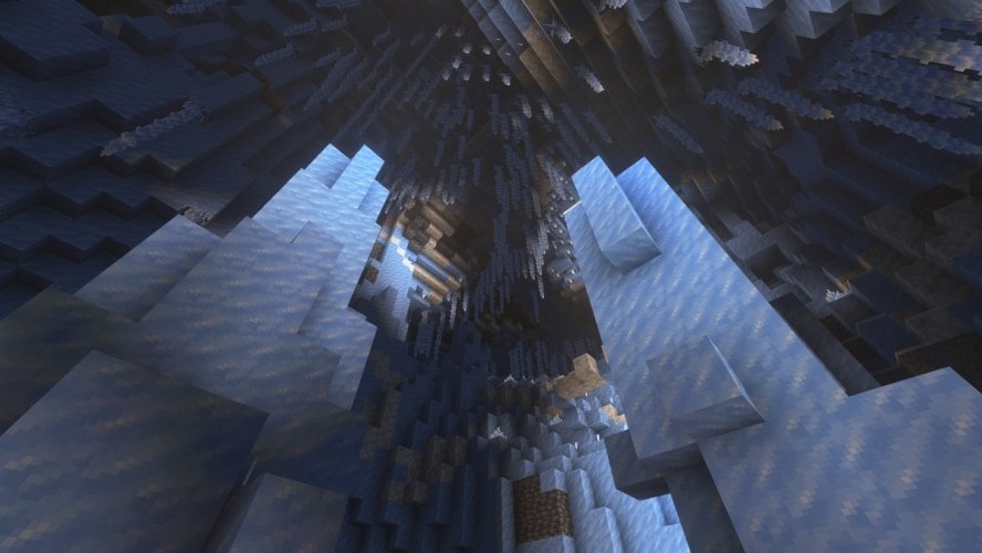 Ледяные колонны и сосульки в ледяной пещере Minecraft